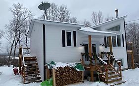 Chalet Avec Spa Baskatong